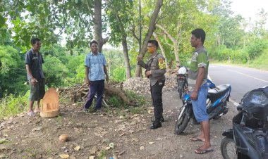 Cegah-Penyebaran-Covid-19-Bripka-IKadek-Budianto-Himbau-Masyarakat-Gunakan-Masker.