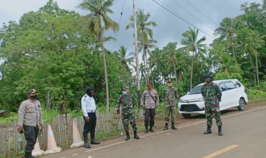 Kapolres-Sikka-Bersama-Dandim-1603-Sikka-Kunjungi-Posko-Covid-Perbatasan-Di-Desa-Hikong,-Kab.-Sikka-Dan-Desa-Boru-Kab.-Flotim