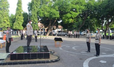 Kapolres-Sikka-Pimpin-Sertijab-Kasat-Lantas