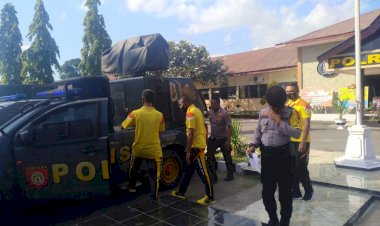 Wakapolres-Sikka-Pimpin-Pengecekan-Kendaraan-Dinas-Operasional-Sat-Samapta-Polres-Sikka