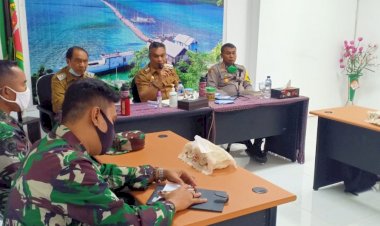 Kapolres-Dampingi-Bupati-Sikka-Pimpin-Rapat-Terkait-Masalah-Tanah-Kawasan-Hutan-Lindung-Di-Bendungan-Waigete