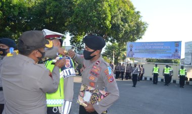 Kapolres-Sikka-Pimpin-Apel-Gelar-Pasukan-Operasi-Patuh-Turangga-2020