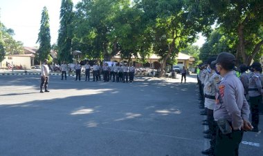 Kapolres-Sikka-Pimpin-Apel-Persiapan-Pengamanan-Hari-Raya-Idul-Adha