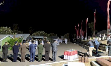 Kapolres-Sikka-Hadiri-Apel-Kehormatan-dan-Renungan-Suci-Dalam-Rangka-Memperingati-Hari-Ulang-Tahun-Kemerdekaan-RI