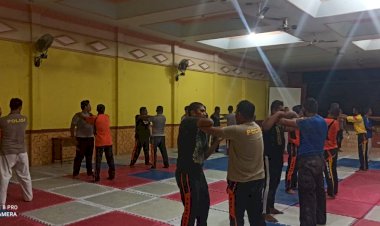 Persiapan-Naik-Pangkat,-56-Orang-Personil-Polres-Sikka-Melaksanakan-Pelatihan-Beladiri