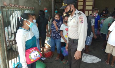 Sosialisasi-Pembatasan-Kegiatan-Masyarakat,-Regu-II-Gabungan-Tim-Gugus-Tugas-Covid-19-Lakukan-Patroli-Dan-Himbauan