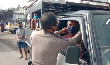 Bripka-Marsel-Saburi-Lakukan-Operasi-Yustisi-Di-Seputaran-Pertokoan-Nita