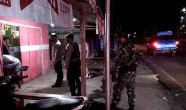 Ipda-Ariasa-Pimpin-Patroli-Dan-Himbauan-Pembatasan-Jam-Malam-Di-Seputaran-Kota-Maumere