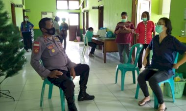 Wakapolsek-Kewapante-Lakukan-Koordinasi-Dengan-3-Puskesmas-Di-Wilayah-Hukumnya-Terkait-Penyimpanan-Vaksin-Covid-19