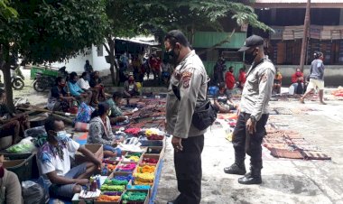 Polsek-Alok-Terapkan-Protokol-Kesehatan-melalui-Operasi-Yustisi