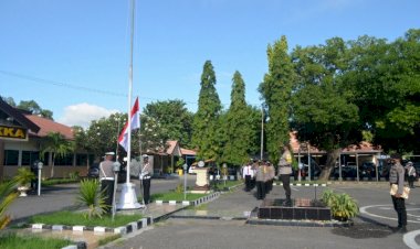 Pimpin-Upacara-Hari-Kesadaran-Nasional,-Kapolres-:-Jadilan-Pelopor-Kepatuhan-Terhadap-Protokol-Kesehatan