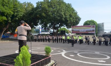 Kapolres-Pimpin-Apel-Gelar-Pasukan-Kesiapan-Penanggulangan-Bencana-Alam-Dan-Pengendalian-Karhutla