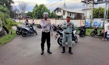 Polres-Sikka-Bersama-Instansi-Terkait-Lainnya--Amankan-Jalannya-Misa-Pagi-Kamis-Putih