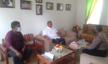 Wakapolsek-Alok-Lakukan-Silahturahmi-Dengan-Uskup-Maumere-:-Mari-Kita-Bersinergi-Menjaga-Sitkamtibmas-Yang-Damai-Dan-Kondusif-Di-Sikka