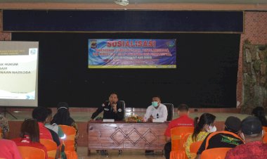 Direktorat-Reserse-Narkoba-Polda-NTT-Lakukan-Sosialisasi-Pencegahan-Narkoba-Kepada-Masyarakat-Kab.-Sikka