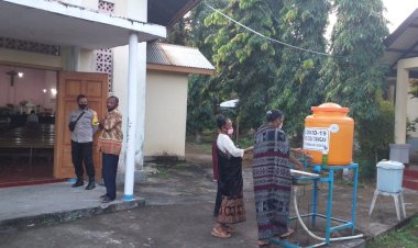 Menjamin-Rasa-Aman-dan-Nyaman,-Polsek-Nelle--Amankan-Ibadah-Misa-Hari-Minggu