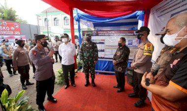 Berkunjung-ke-Kelurahan-Cilangkap,-Panglima-dan-Kapolri-Apresiasi-Peran-4-Pilar-Tekan-Kasus-Corona