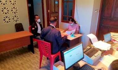 Satres-Narkoba-Polres-Sikka-Lakukan-Cek-dan-Pengawasan-Peredaran-Obat-Obatan