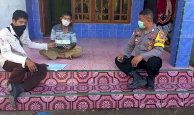 Bripka-Sudirman,-Dampingi-Petugas-Samsat-Giat-Pelayanan-Pajak-Door-To-Door