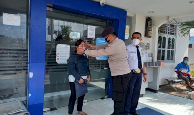 Personil-Polsek-Paga-Sambangi-Masyarakat-Tegakan-Disiplin-Dalam-Penerapan-Prokes