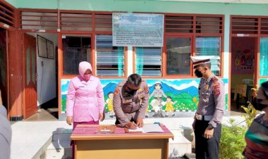 Polres-Sikka-tanda-tangani-MOU-bersama-TK-Kemala-Bhayangkari-07-Maumere