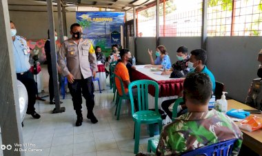 Kapolres-Sikka-Tinjau-langsung-pelaksanaan-Gerai-Vaksin-Presisi-Polres-Sikka-Di-Rutan-Kelas-IIB-Maumere