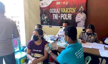 Percepat-Vaksinasi-Covid-19,-Polsek-Alok-gelar-vaksinasi-untuk-masyarakat