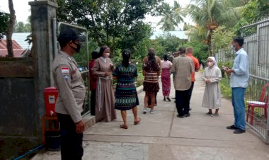 Polsek-Nita-melaksanakan-Pengamanan-Perayaan-Misa-Ekaristi-Pengikraran-Kaul-Kekal-Kebiaraan