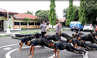 Polres-Sikka-Rutin-Memberi-Pembinaan-kepada-Casis-Dik-Tuk-Ba-Polri-Gel.-II.-TA.-2022