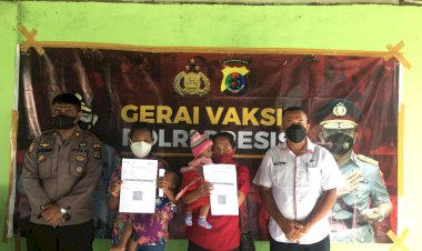 Kegiatan-Gerai-Vaksin-Polri-Presisi-Vaksin-Sinovac,-Moderna-&-Pzifer-Covid~19-Dosis-Pertama,-Kedua-Dan-Ketiga-(Boster)-Di-Kantor-Desa-Wairbleler