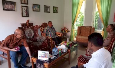 Kapolres-Sikka-Lakukan-Silahturahmi-Dengan-Uskup-Maumere-:-Mari-Kita-Bersinergi-Menjaga-Sikka-Dari-Radikalisme