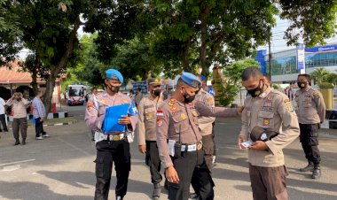 Meminimalisir-Pelanggaran-Anggota,-Sipropam-Polres-Sikka-Menggelar-Giat-Gaktiblin