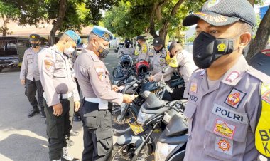 Pemeriksaan-Rutin-Seluruh-Personil-Bhabinkamtibmas-Polres-Sikka