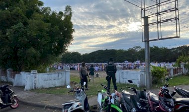 Polres-Sikka-Laksanakan-Pengamanan-Ibadah-Sholat-Ied