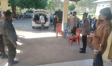 Polres-Sikka-Kawal-Pendistribusian-Logistik-Pilkades