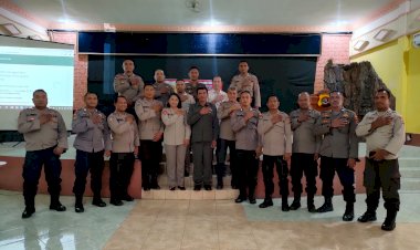 Setum-Polda-NTT-Berikan-Sosialisasi-Perkap-Nomor-7-Tahun-2017-Di-Polres-Sikka