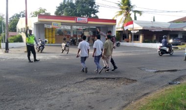 Berikan-Rasa-Aman-Unit-Turjawali-Sat-Samapta-Polres-Sikka-Rutin-Gatur-Pagi