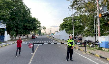 Puncak-Acara-“Simfoni-Duka-Ami-Noran”-Polres-Sikka-Laksanakan-Pengamanan