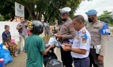 Hari-Pertama-Operasi-Keselamatan,-Tim-Gabungan-Laksanakan-Operasi-Depan-Mapolres-Sikka