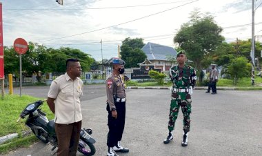 Hari-Ke-3-Operasi-Keselamatan-Turangga-2023,-Personil-Gabungan-Laksanakan-Operasi-di-sepanjang-Jalan-El-Tari
