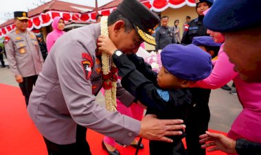 Kapolri-Resmikan-Pembangunan-Asrama-Brimob-Polda-Kalimantan-Barat