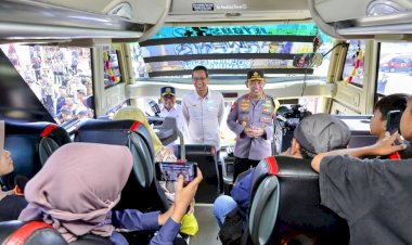 Kurangi-Beban-Jalan-Tol-dan-Arteri,-Kapolri-Lepas-434-Bus-Mudik-Gratis-Polri-Presisi