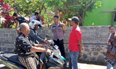 Wujudkan-Sinergitas-Dengan-Warga,-Bhabinkamtibmas-Polsek-Nita-Rutin-Laksanakan-Sambang