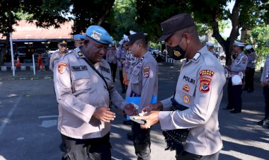 Tingkatkan-Disiplin-Personel,-Sipropam-Polres-Sikka-Gelar-Operasi-Gaktiblin