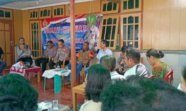 Jumat-Curhat,-Wakapolres-Sikka-serap-aspirasi-masyarakat-Kelurahan-Kabor