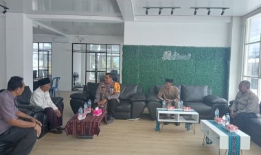 Silaturahmi-Ke-Ketua-MUI,-Kapolres-Sikka-Ajak-Ulama-Bersinergi-Jaga-Kamtibmas