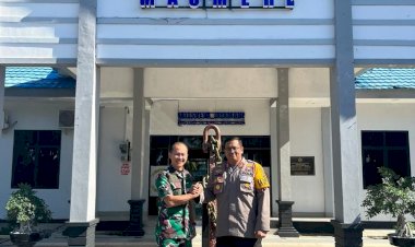 Kapolres-Kunjungi-Lanal-Maumere,-Bergandengan-Tangan-Perkuat-Soliditas