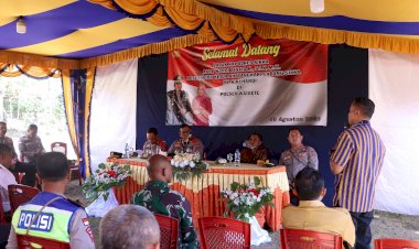 Kunjungan-Kerja-ke-Polsek-Waigete,-Kapolres-Ajak-Masyarakat-Untuk-Bersama-sama-Sukseskan-Pesta-Demokrasi-2024