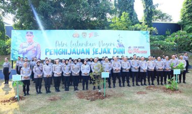 Peringati-HUT-RI-ke-78-dan-Sambut-Hari-Jadi-ke-75-Polwan-RI,-Polri-Targetkan-Akan-Tanam-1-Juta-Pohon-di-Indonesia