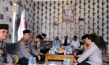 Disambangi-Tiga-Jenderal-Ops-NCS,-ketua-Ponpes-Daarul-Falah-Ciamis-Dukung-Polri-Wujudkan-Pemilu-Damai